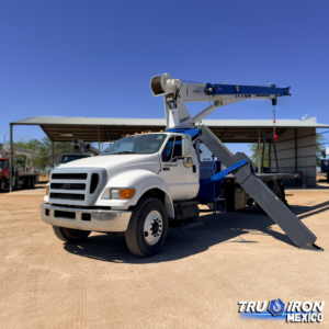 GRUA TITAN 2011 MANITEX 1770C SOBRE FORD F750 DE 17 US TON