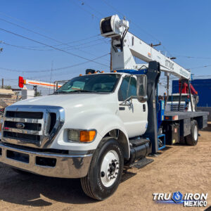 GRUA TITAN 2013 MANITEX 1770C SOBRE FORD F750 DE 17 US TON