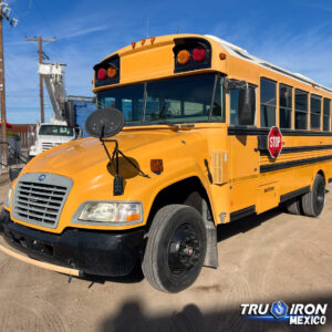 AUTOBÚS ESCOLAR BLUE BIRD
