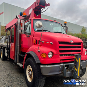 GRUA TITAN 2002 MANITEX 2892C SOBRE STERLING LT7500 DE 28 TON