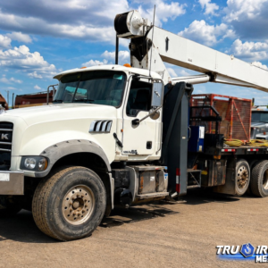 GRUA TITAN 2013 MACK CON MANITEX 30102 DE 30 US TON